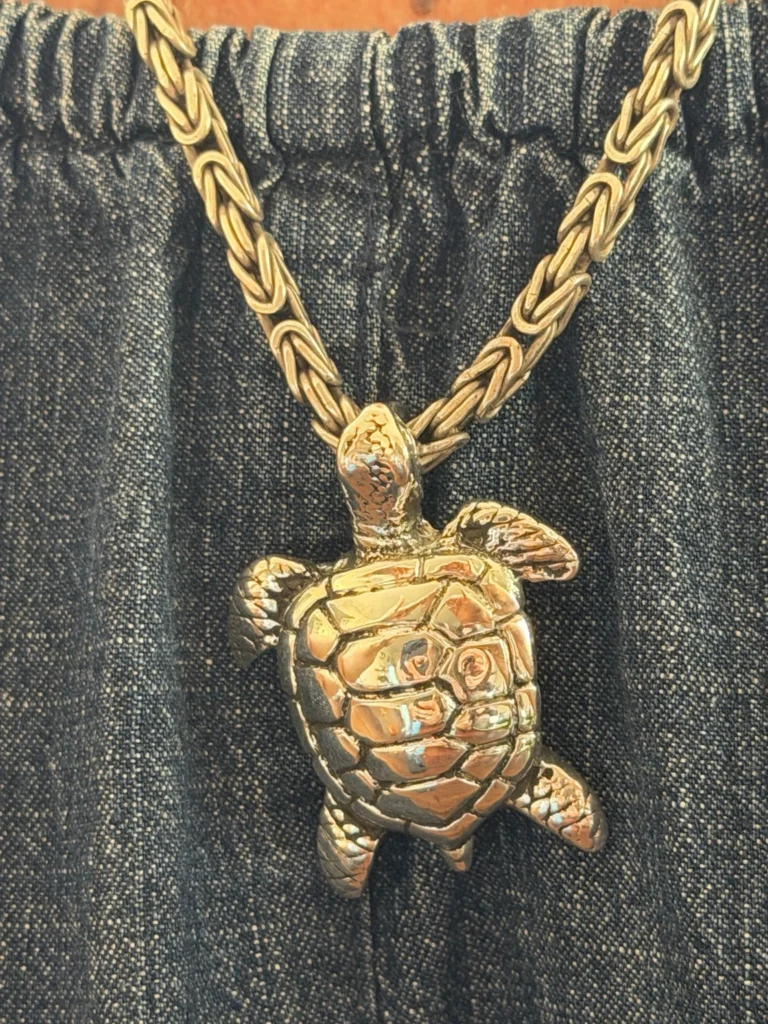 Turtle hanger met ketting — originele foto